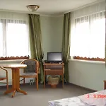 Zum Schwanenteich Pensión