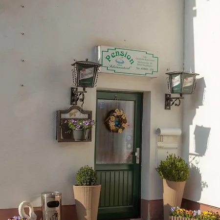 Zum Schwanenteich Maison d'hôtes Haldensleben