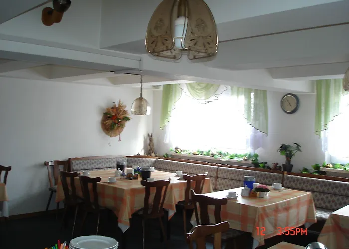 Gasthof Zum Schwanenteich 3*