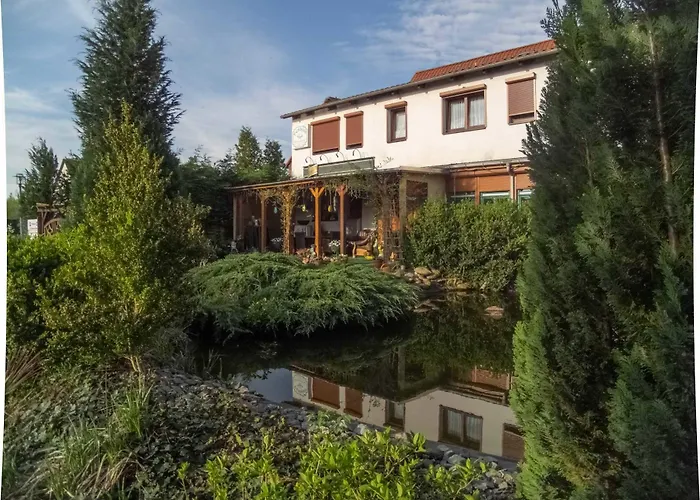 Zum Schwanenteich Gasthof